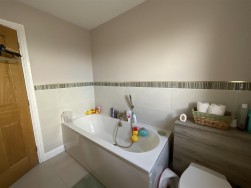 Parc Pencae, Llandybie, Ammanford