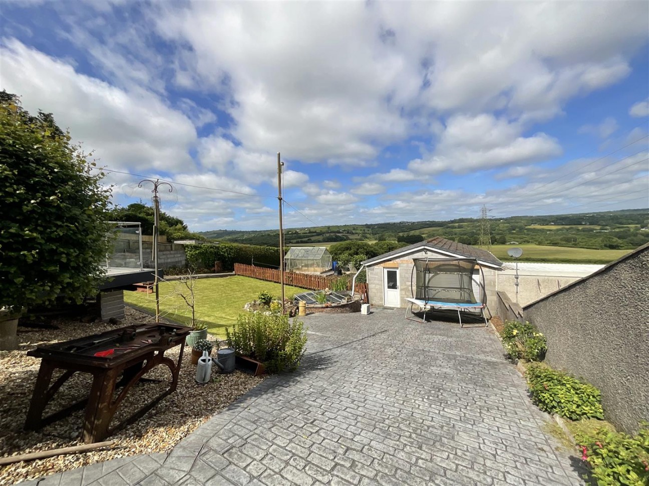 Heol Y Garn, Garnswllt, Ammanford