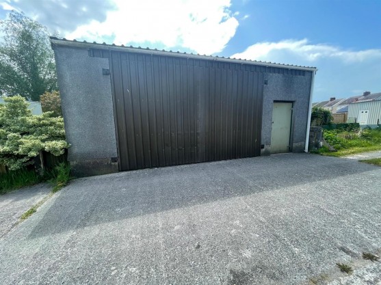Maidens Grove, Llandybie, Ammanford
