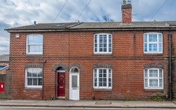 Bar End Road , Winchester