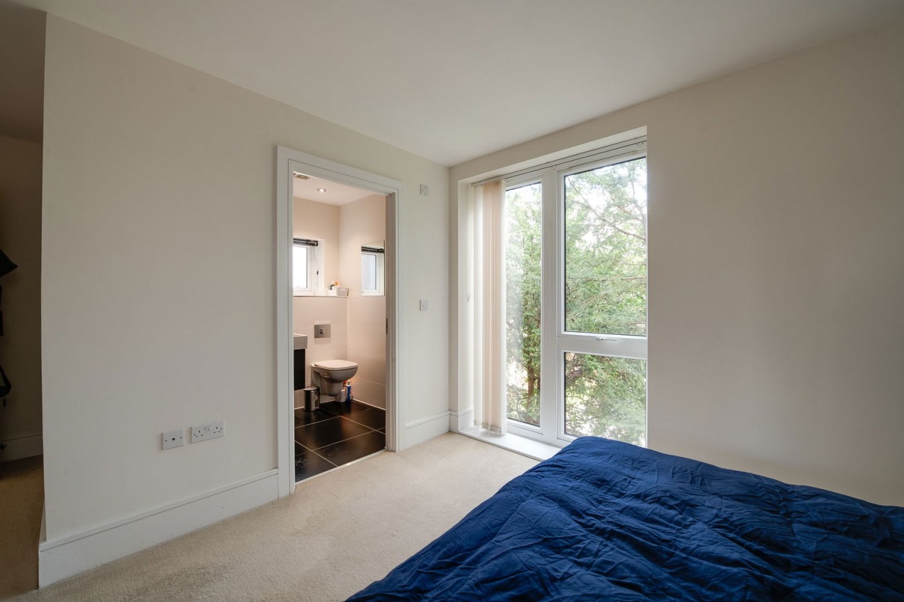 Andover Road, Winchester, SO22 6FB