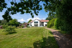 Salterns Lane, Bursledon, SO31