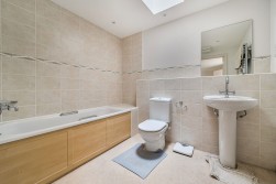 Kings Crescent, Winchester, SO22