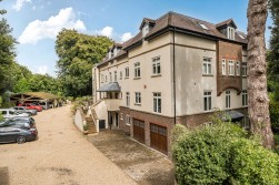 Kings Crescent, Winchester, SO22