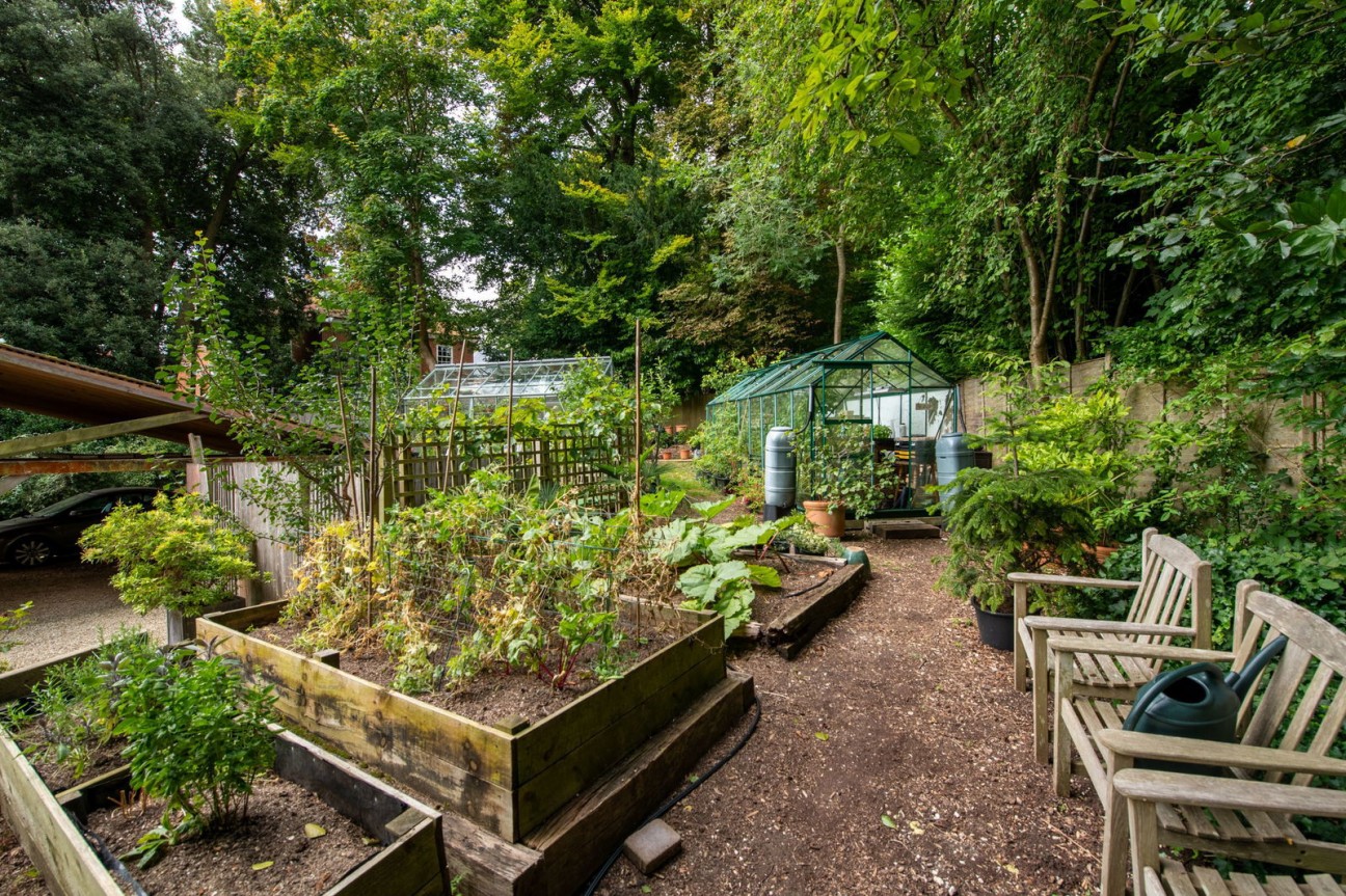 Kings Crescent, Winchester, SO22