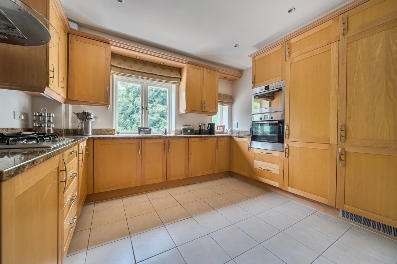 Kings Crescent, Winchester, SO22