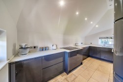 Sutton Scotney, SO21