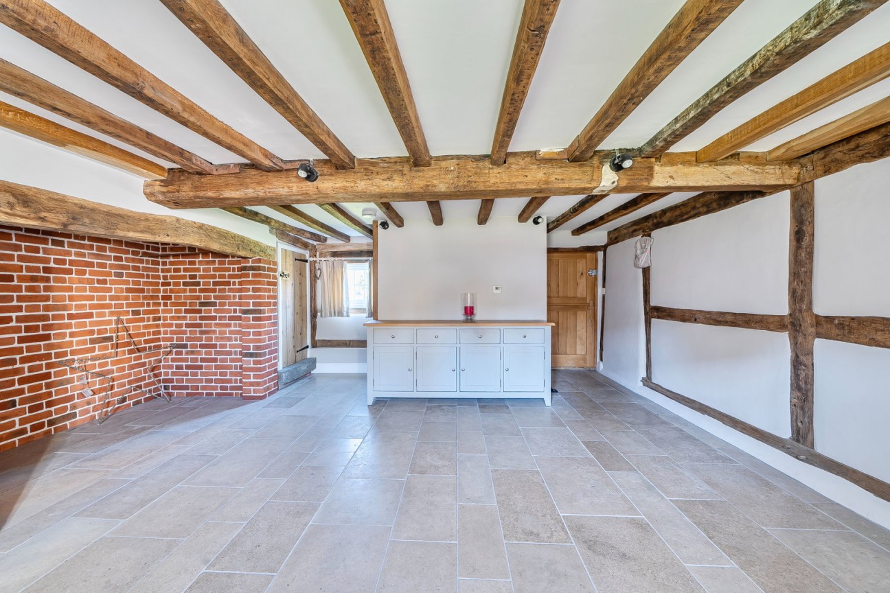 Sutton Scotney, SO21