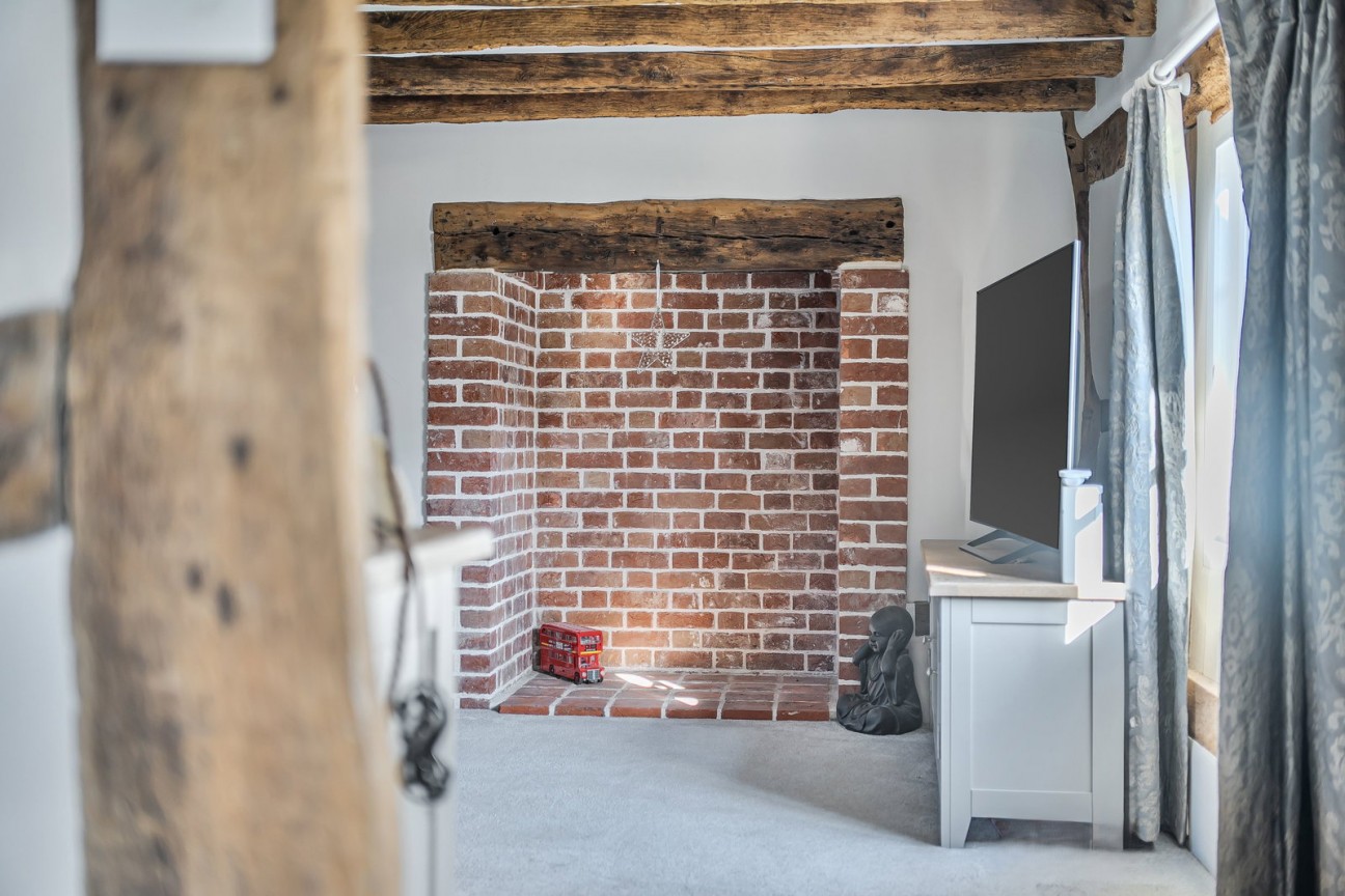 Sutton Scotney, SO21