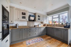 School Road Twyford SO21