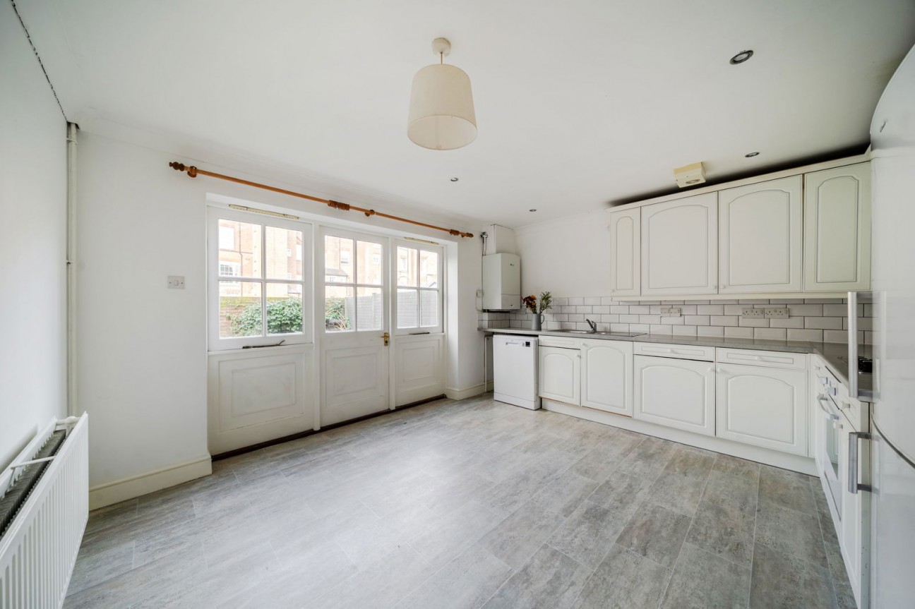 Parchment Street, Winchester, SO23