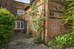 Queen Street , Twyford, SO21