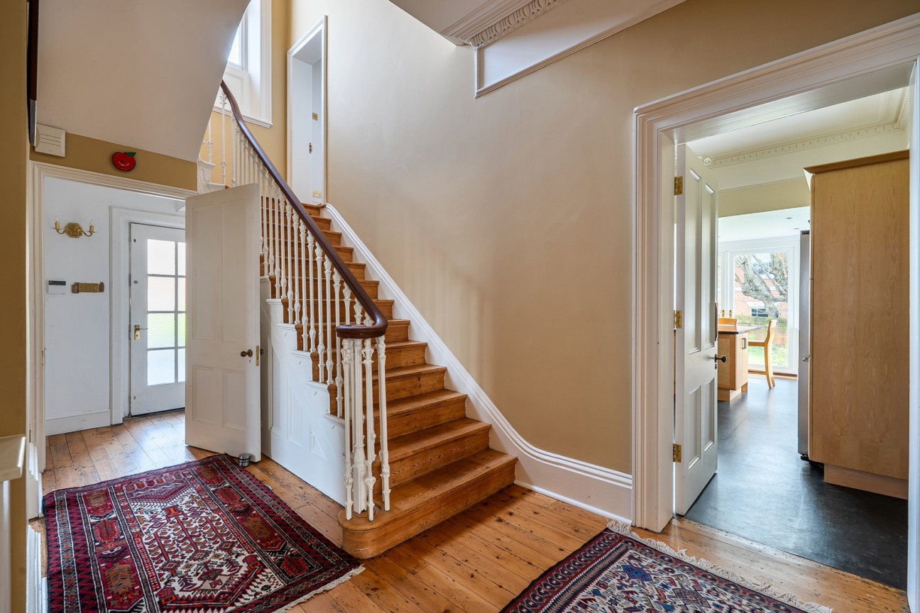 St James Lane , Winchester SO22