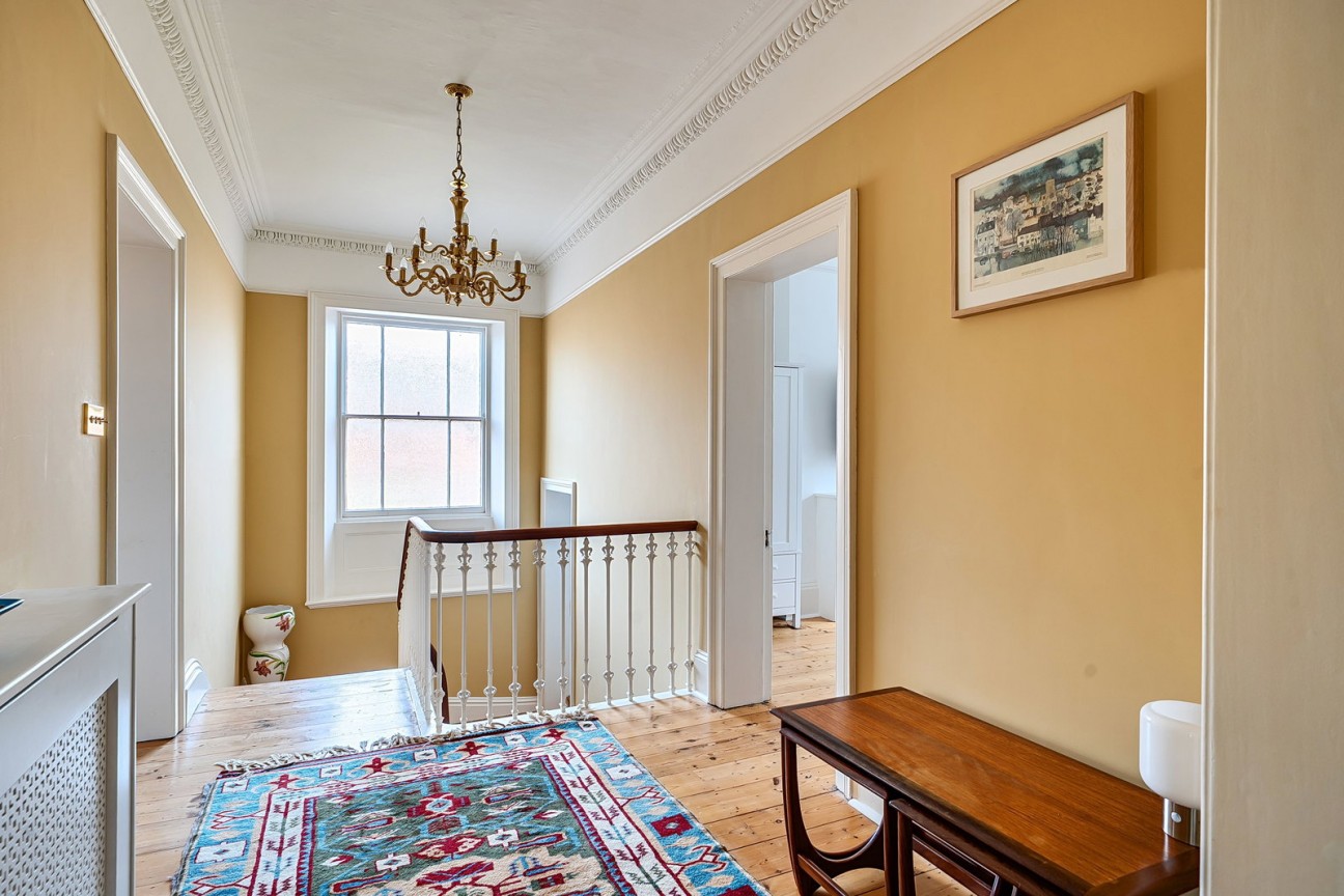 St James Lane , Winchester SO22