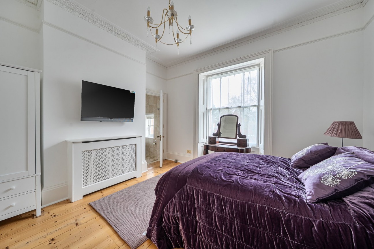 St James Lane , Winchester SO22