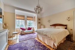 St James Lane , Winchester SO22