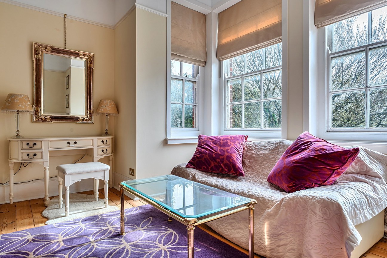 St James Lane , Winchester SO22