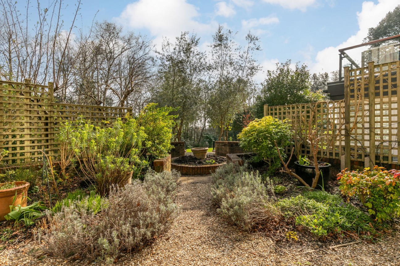 Kings Crescent, Winchester, SO22 4PF