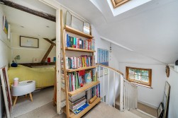 Upper High Street, Winchester, SO23