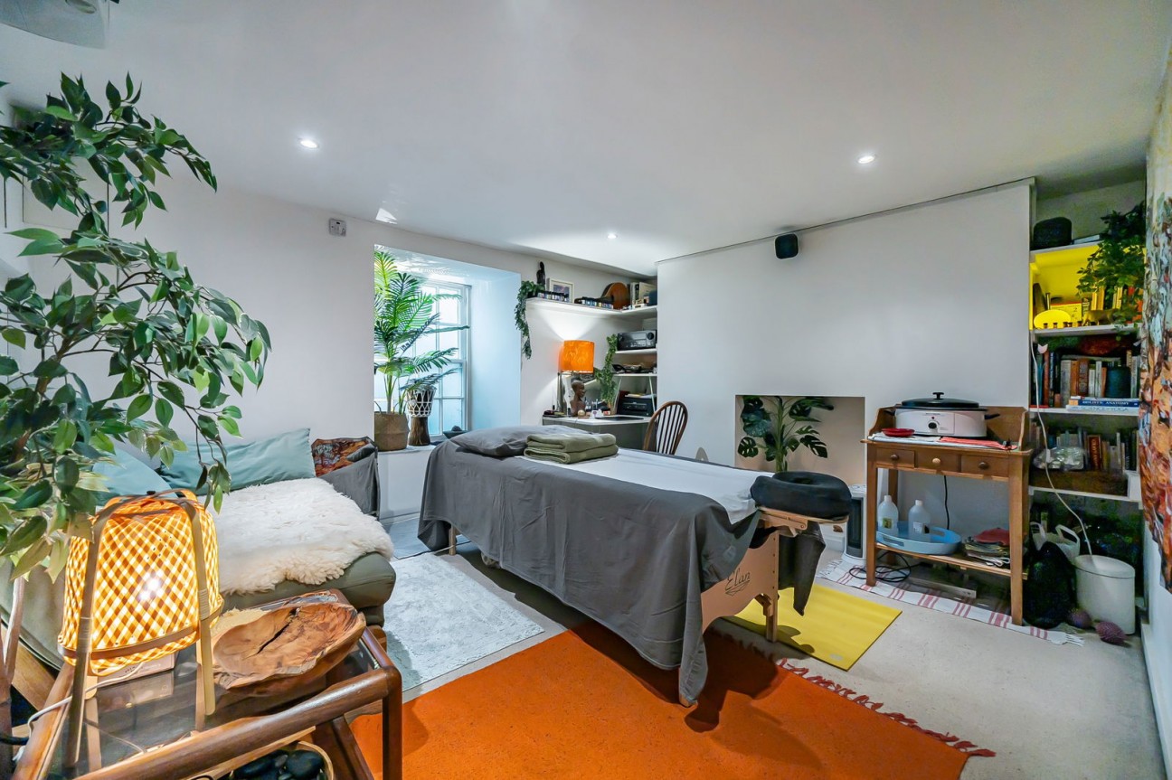 Upper High Street, Winchester, SO23