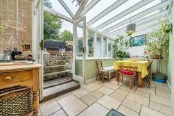 Upper High Street, Winchester, SO23