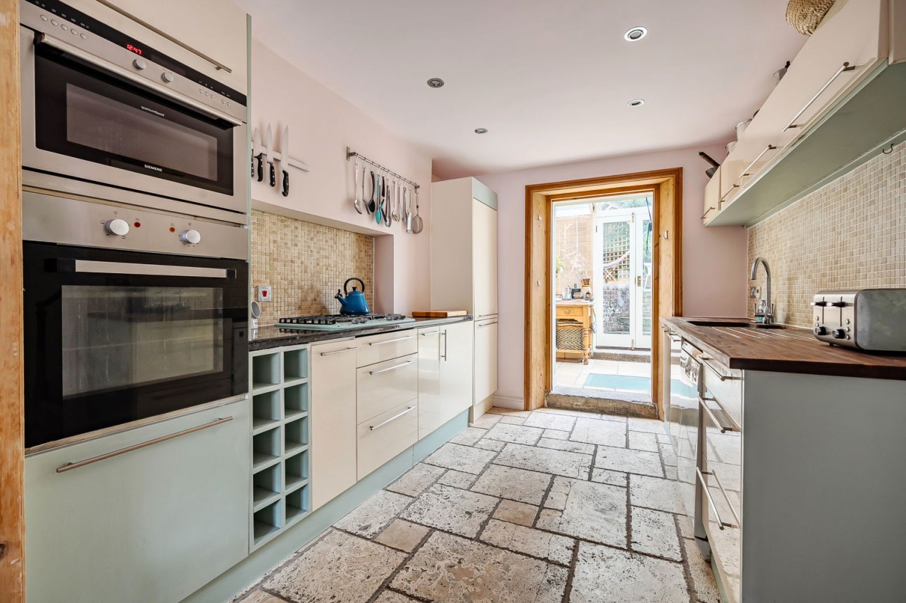 Upper High Street, Winchester, SO23