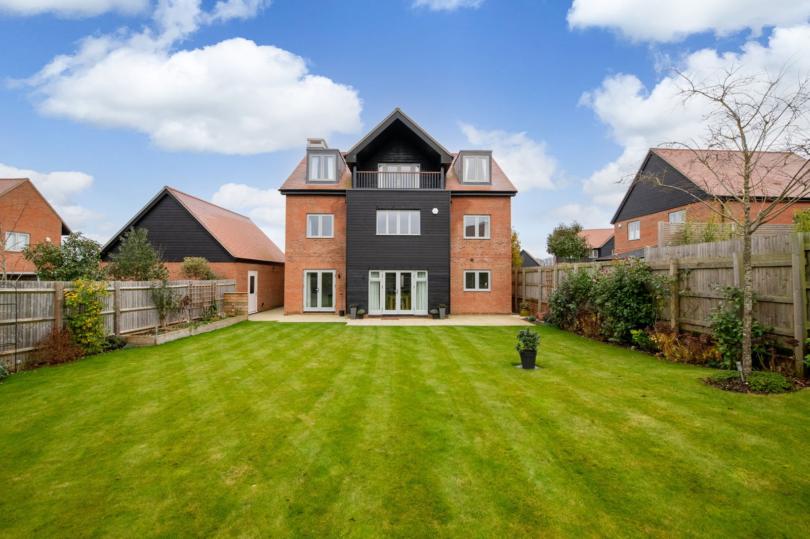 Hamblin Gardens, Winchester, SO22 6GE