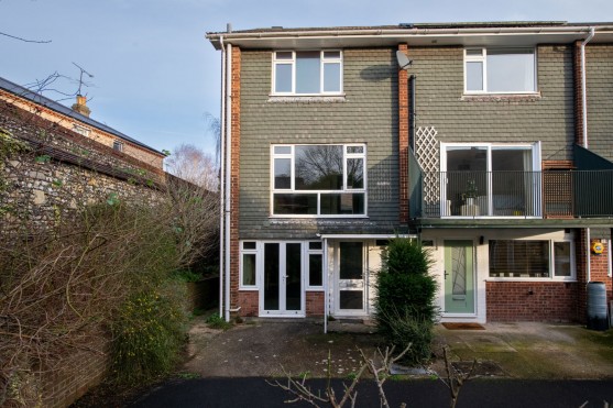 Hyde Close, Winchester, SO23 7DT