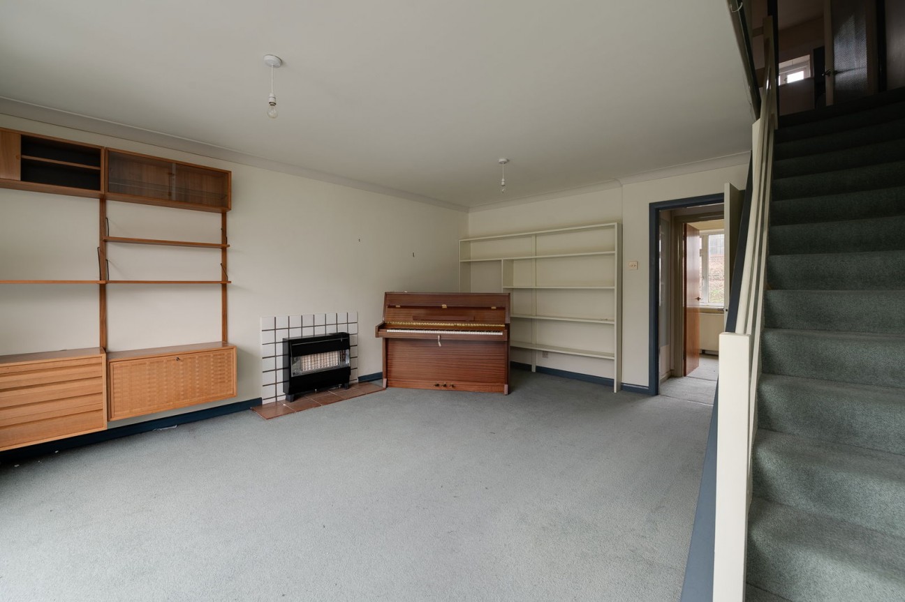 Hyde Close, Winchester, SO23 7DT