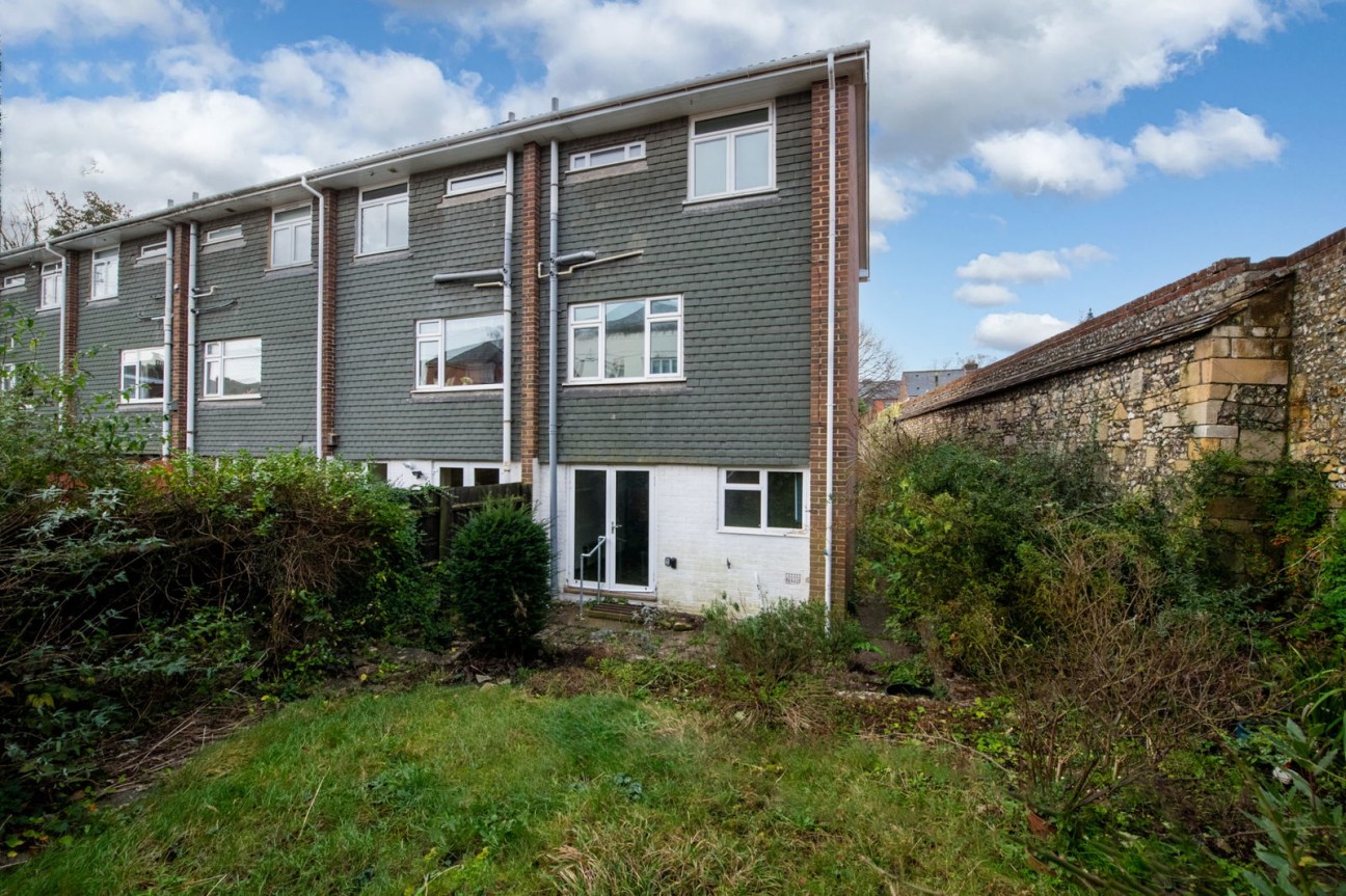 Hyde Close, Winchester, SO23 7DT