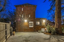 Sleepers Hill, Winchester, SO22