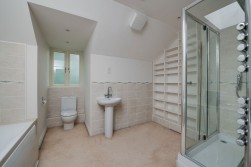 Kings Crescent, Sleepers Hill, Winchester, SO22