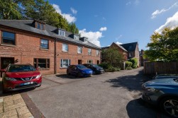 Middle Brook Street , Winchester