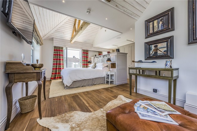 Pier Point Lane, Itchenor, West Sussex