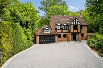 Ducks Hill Road, Northwood, HA6