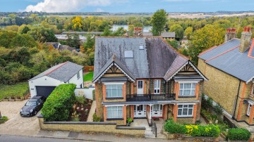 Park Lane, Harefield, UB9