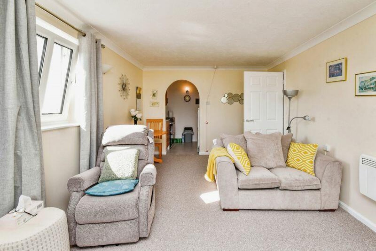 Image for 35 Regal Court, Warminster, BA12 9NH