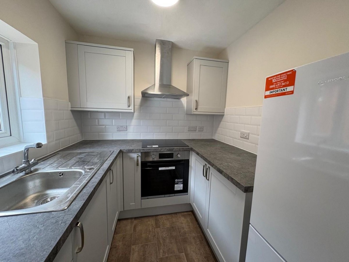 Image for 44 Knowle Lodge, Croydon Road, Caterham, CR3 6PE