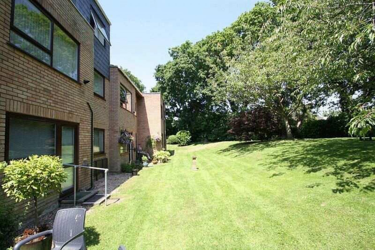 Image for 19 Homewood House, Milford Road, Pennington, Lymington, SO41 8EZ