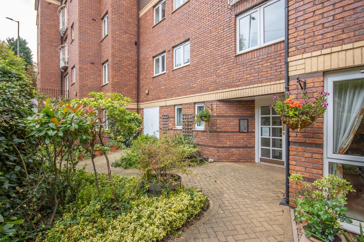 Image for 7 Ridgeway Court, Warwick Avenue, Derby, DE23 6LH