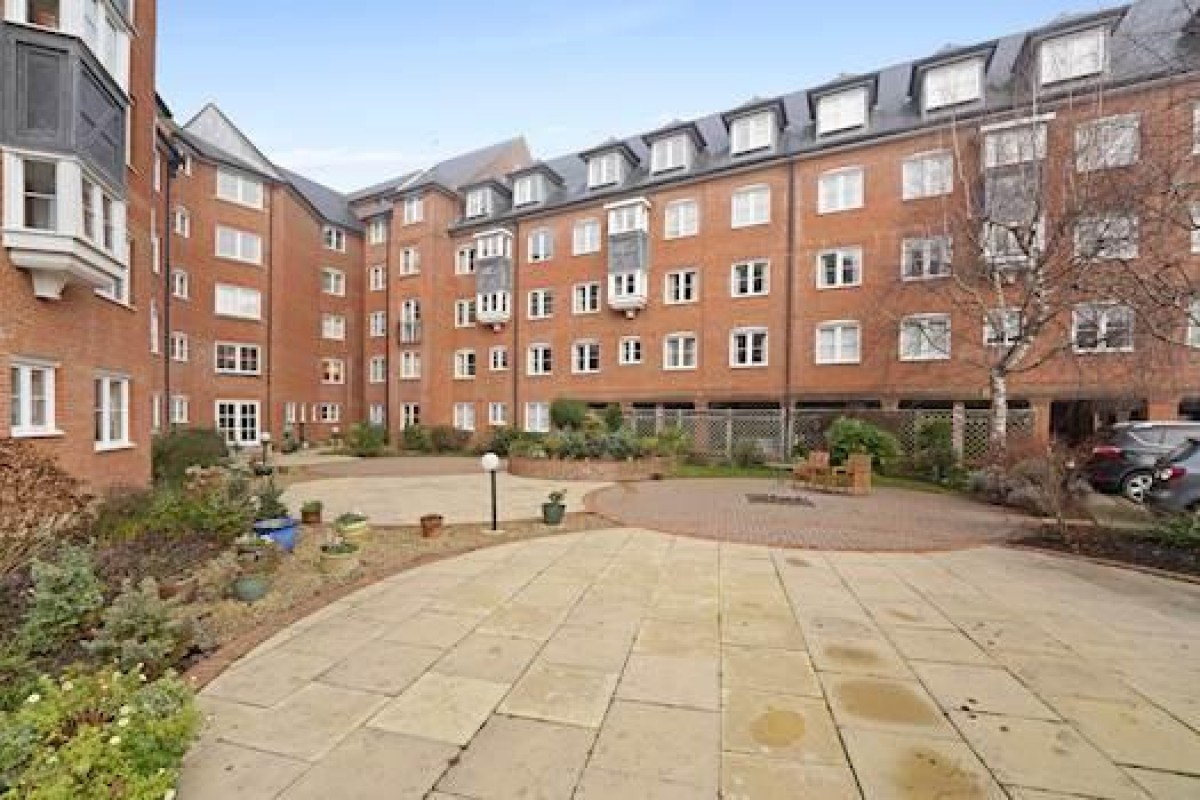 Image for 120 Castlemeads Court, Westgate Street, Gloucester, GL1 2PB