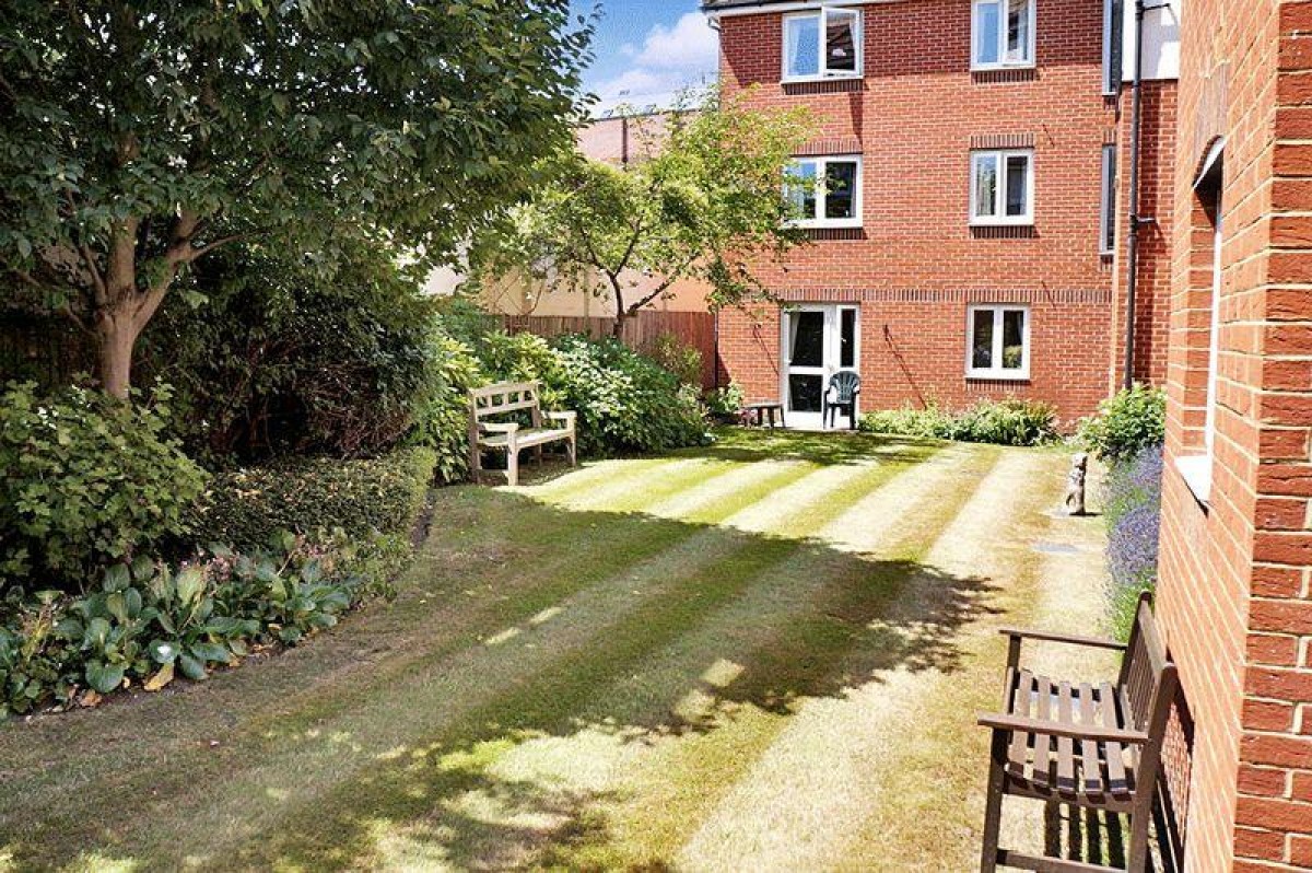 Image for 10 Priory Court, Caversham, Reading, RG4 7SN