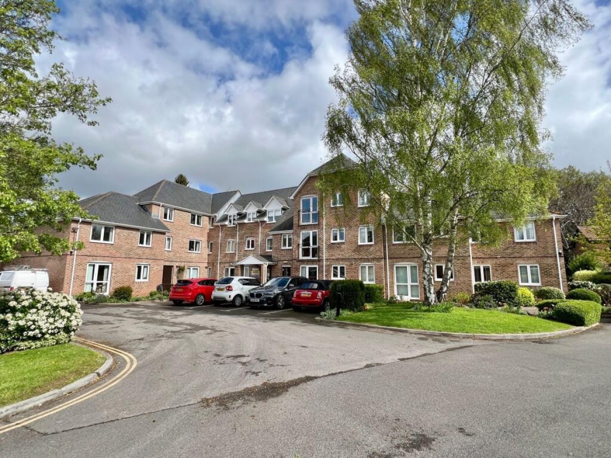 Image for The Avenue, Taunton
