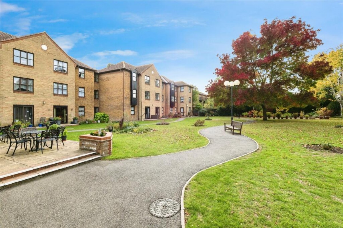 Image for 20 Cromwell Lodge, Longbridge Road, Barking, IG11 8UB