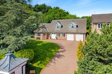 Forbes Park, Bramhall, SK7