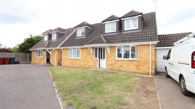 View full details for Royston Close, Tilehurst, Reading