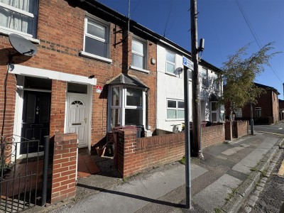 View full details for Cardiff Road, Reading