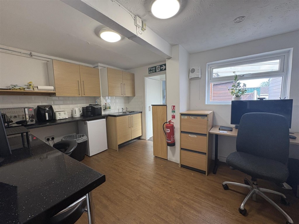 Image for School Road, Tilehurst