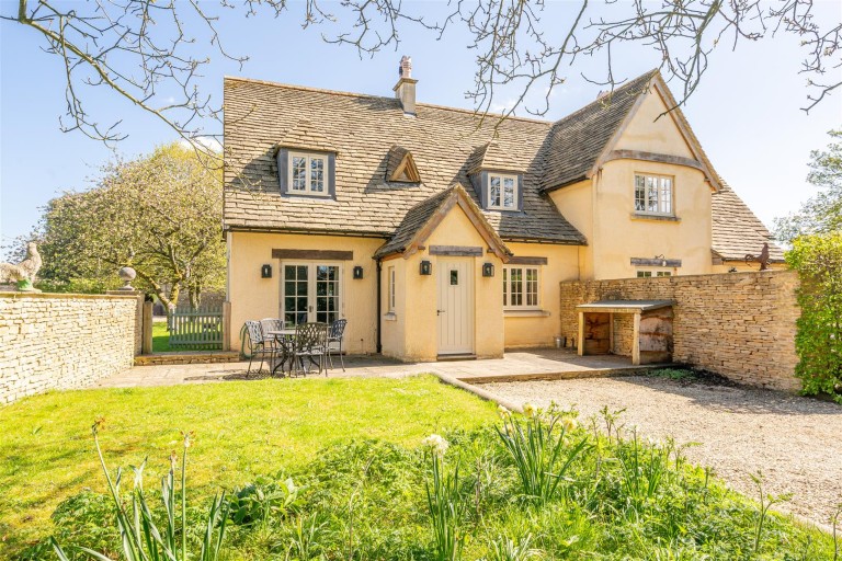 Shipton Moyne, Tetbury