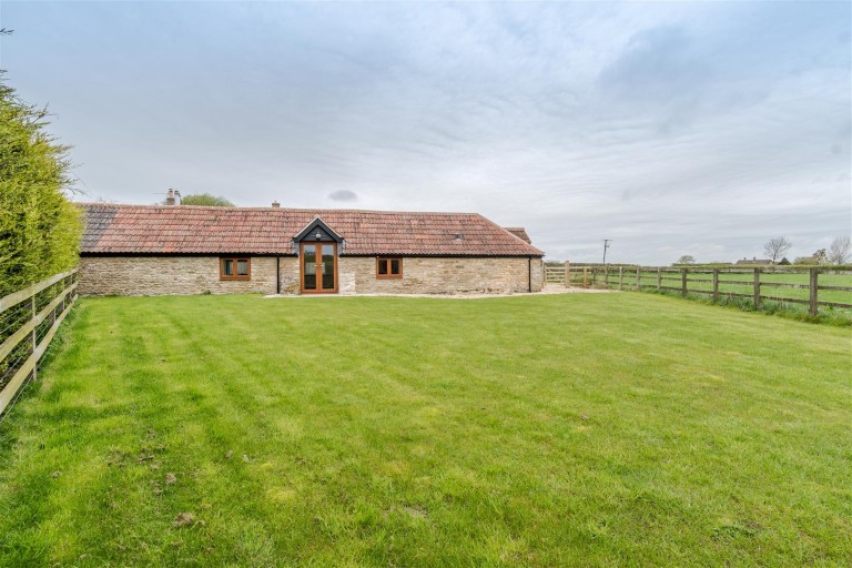 Mapleridge Lane, Horton